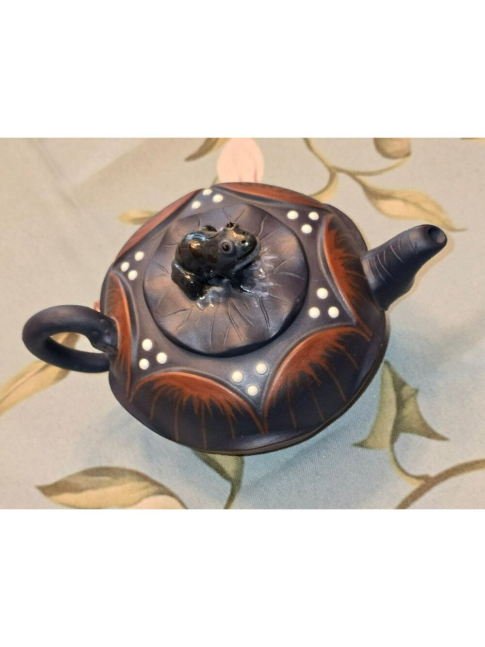 Handcrafted Yixing Clay Teapot With Frog Lid & Lotus Design Blue Brown JH8018 - Picture 2 of 7